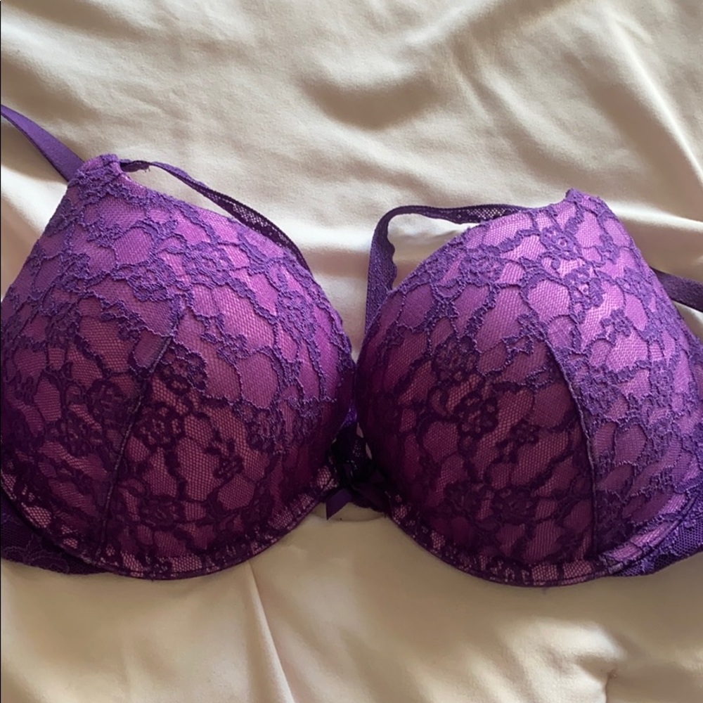 Victoria’s Secret Sexy Lavender Lace lined